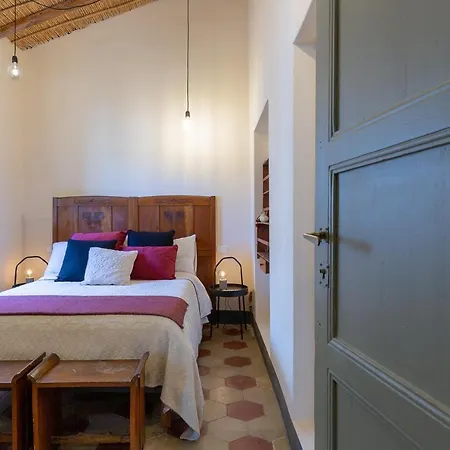 Semesterbostad Ladiri - Antica Dimora In Terra Cruda Sìnnai