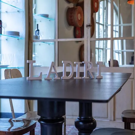 Ladiri - Antica Dimora In Terra Cruda 別荘 Sìnnai